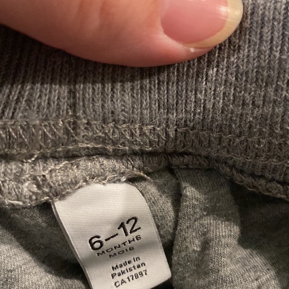 ♦️5 for $15♦️ 9-12m lined distressed boys jeans - Picture 4 of 5